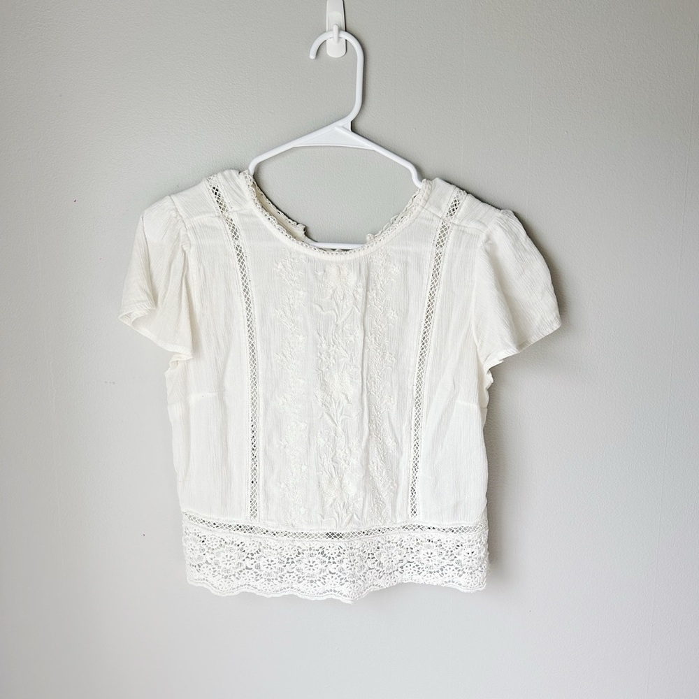 Abercrombie & Fitch White Embroidered Lace Trim Tie Back Blouse